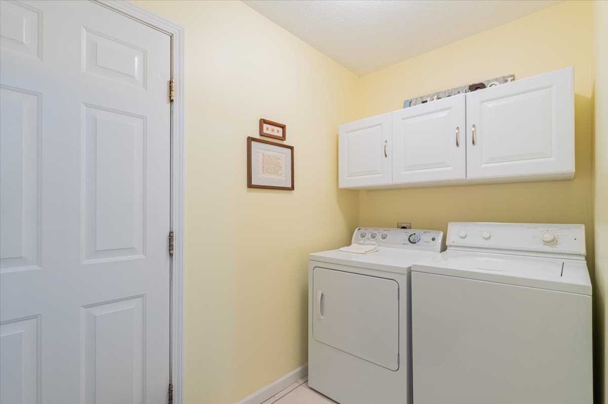 16 Grape Vine Lane, Bloomington, IL 61704