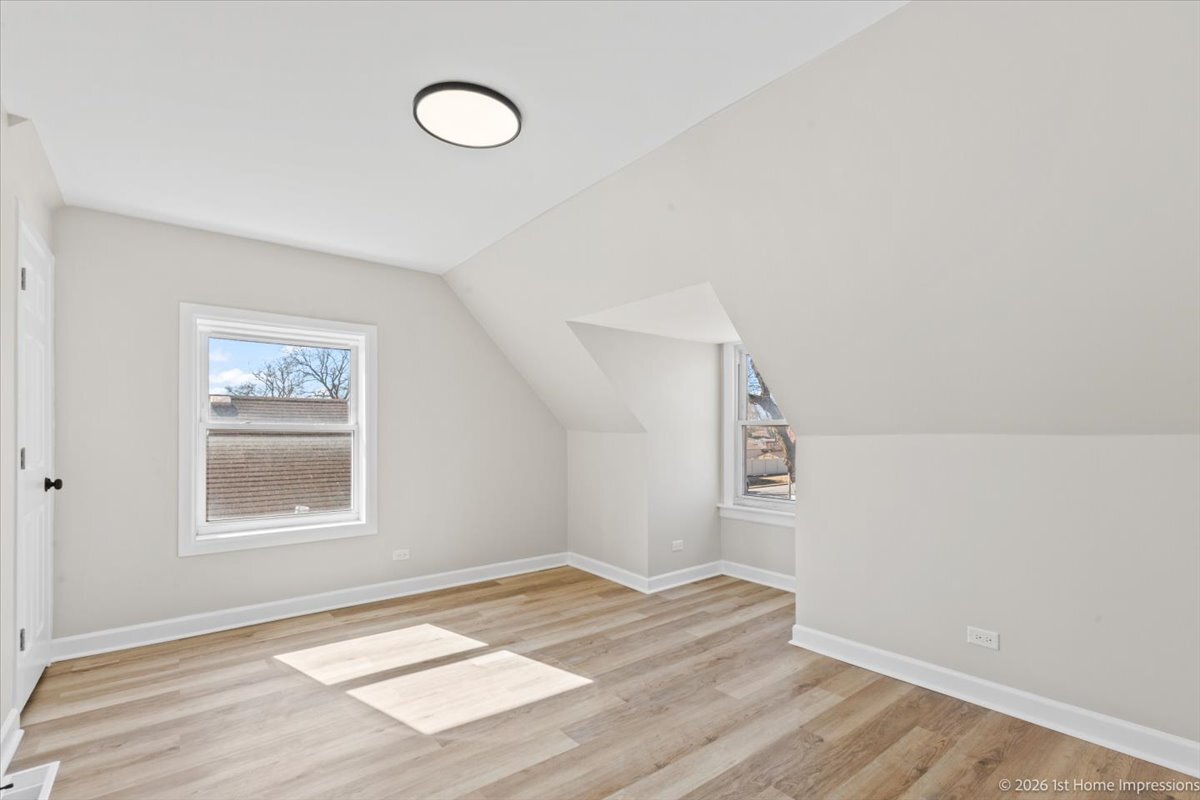 1043 Marshall Avenue, Bellwood, IL 60104