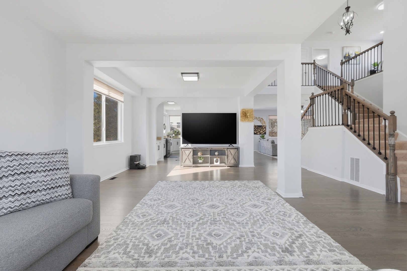 748 N Overlook Trail, Round Lake, IL 60073