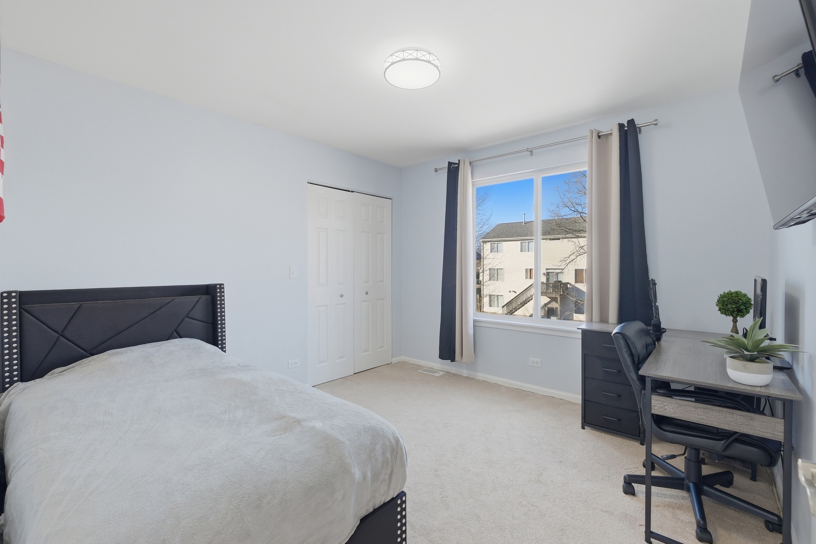 748 N Overlook Trail, Round Lake, IL 60073