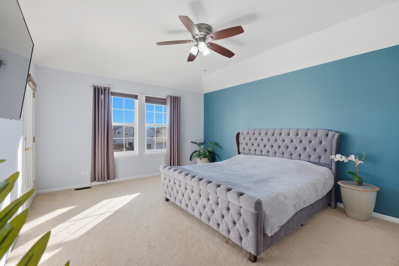 748 N Overlook Trail, Round Lake, IL 60073