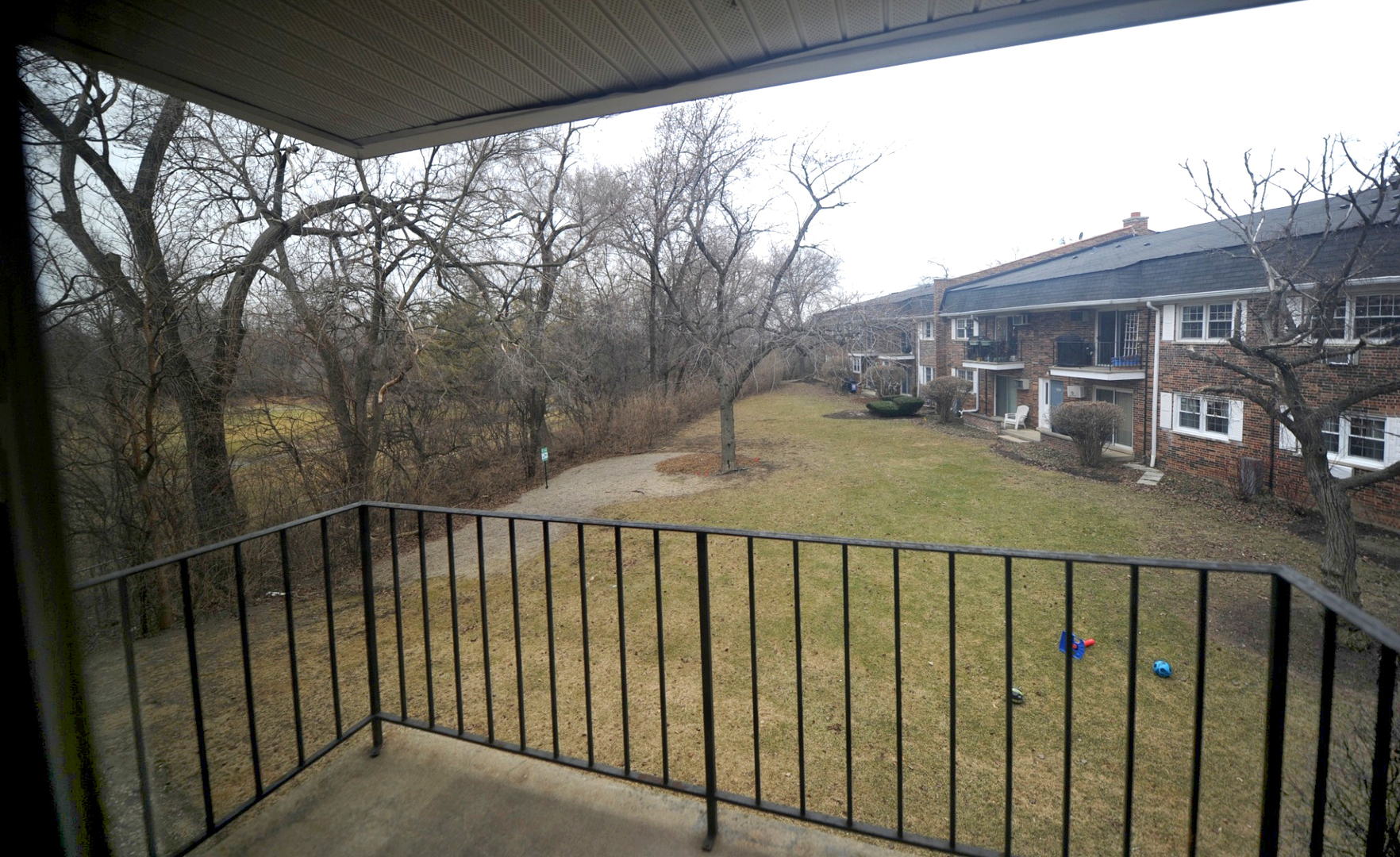 2423 OGDEN Avenue #9, Downers Grove, IL 60515