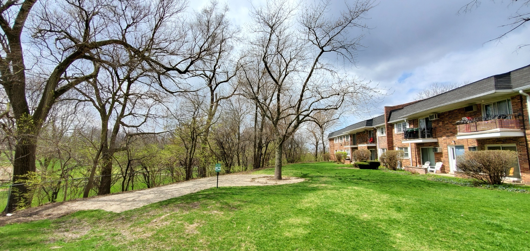 2423 OGDEN Avenue #9, Downers Grove, IL 60515