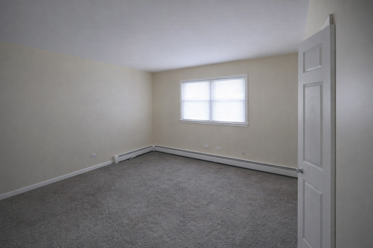 2423 OGDEN Avenue #9, Downers Grove, IL 60515