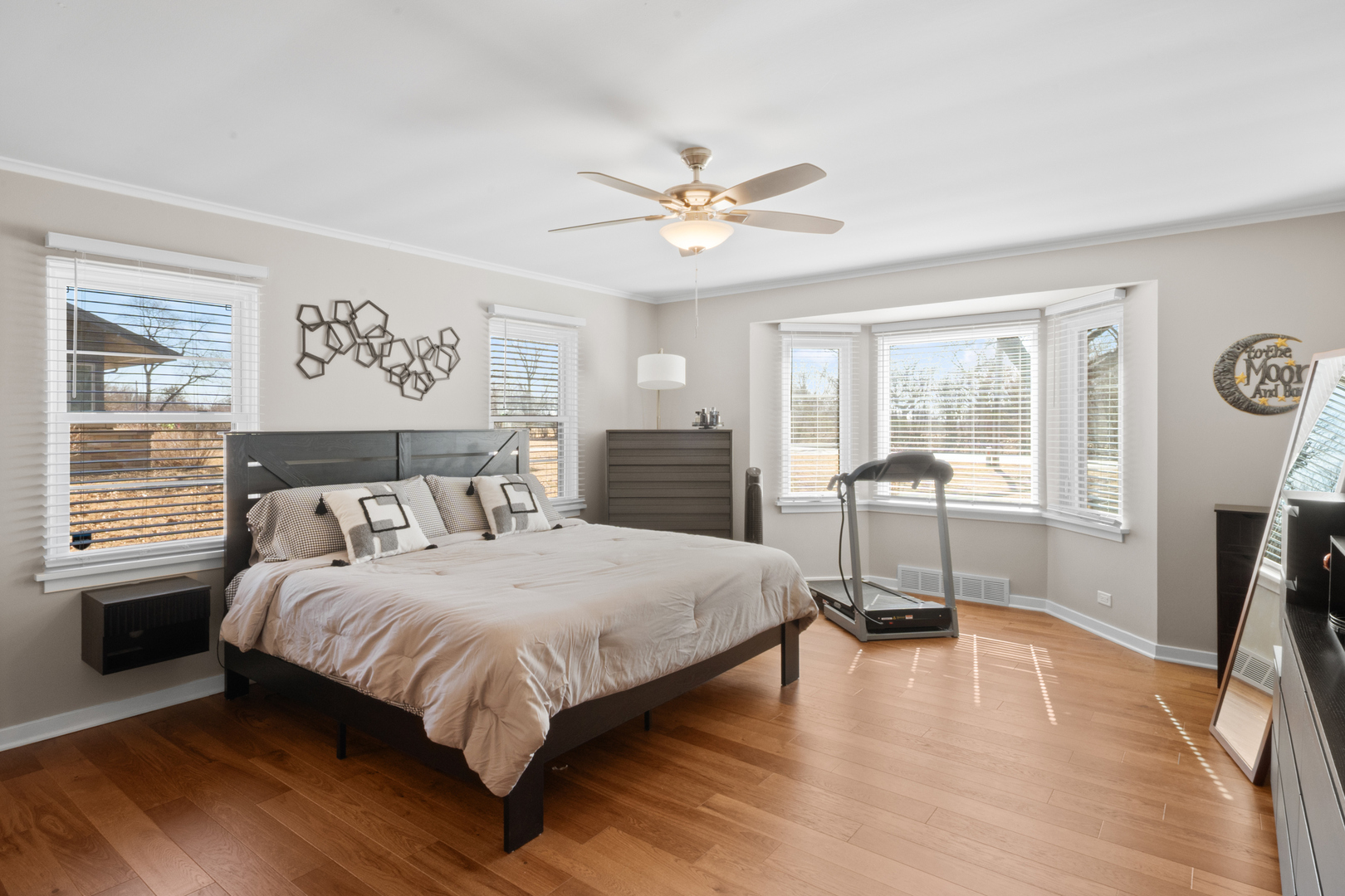 1515 Prairie Street, Aurora, IL 60506