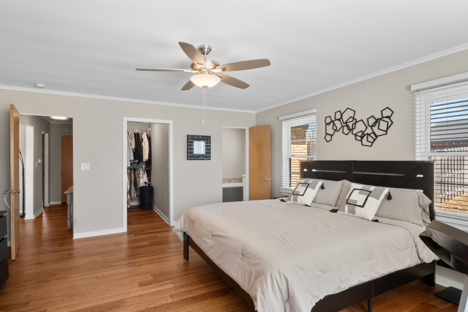 1515 Prairie Street, Aurora, IL 60506