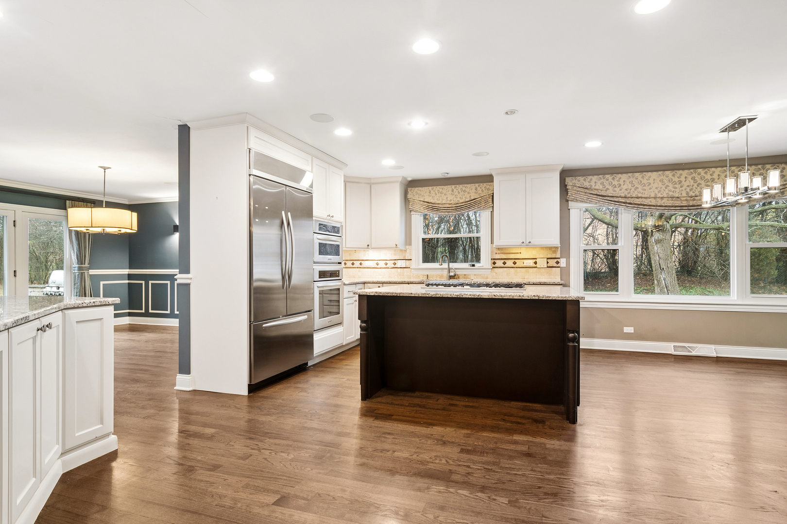 2020 Churchill Lane, Highland Park, IL 60035