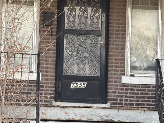 7955 S Ridgeland Avenue, Chicago, IL 60617