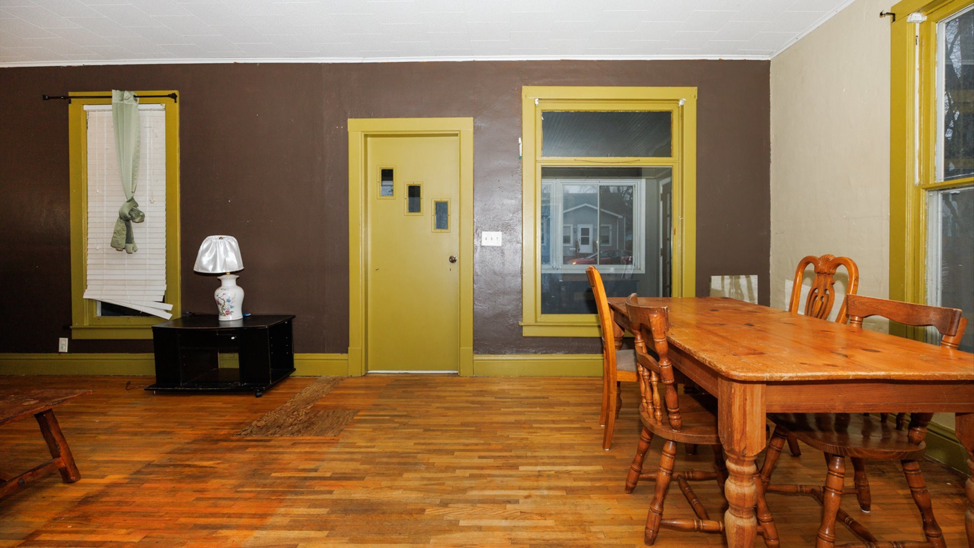 517 N Walnut Street, Clinton, IL 61727