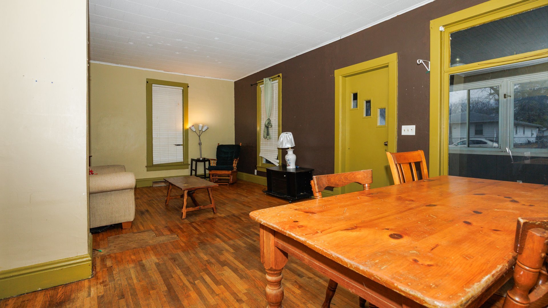 517 N Walnut Street, Clinton, IL 61727