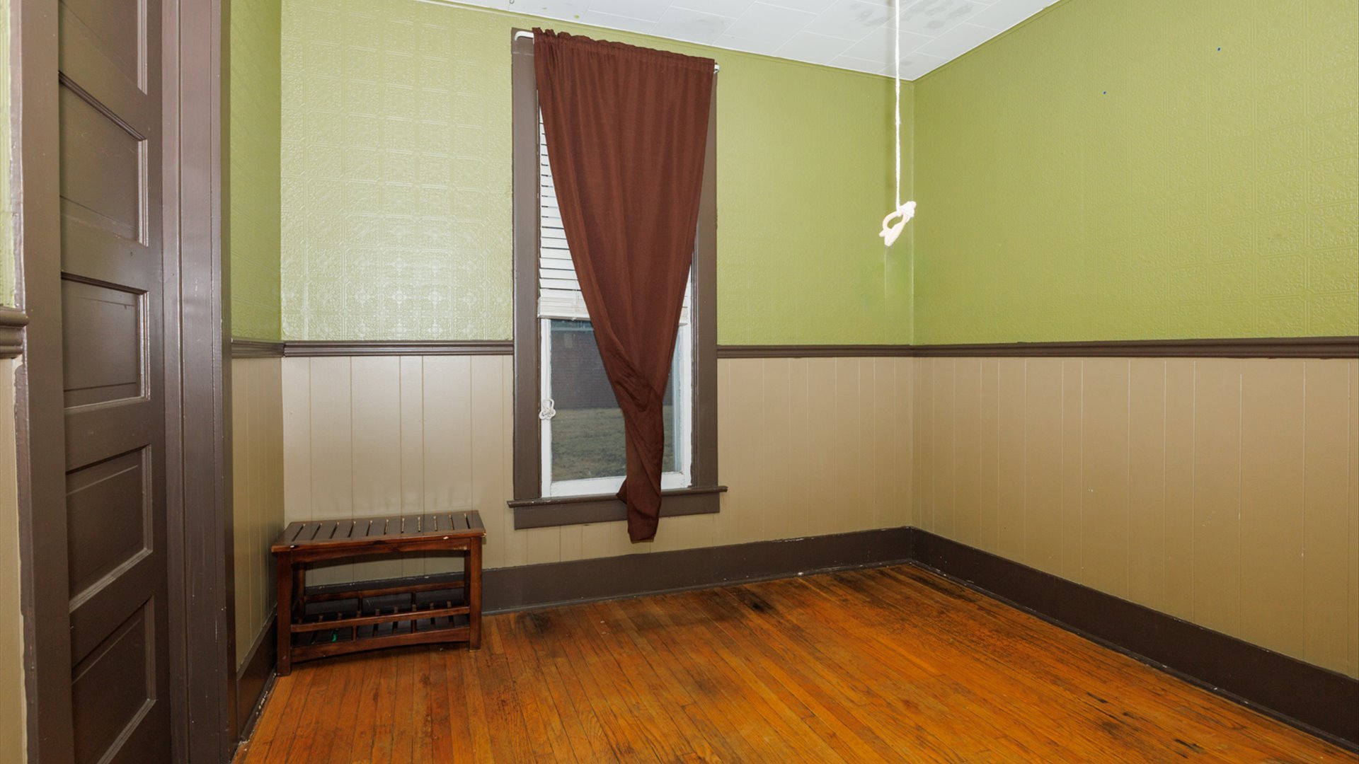 517 N Walnut Street, Clinton, IL 61727