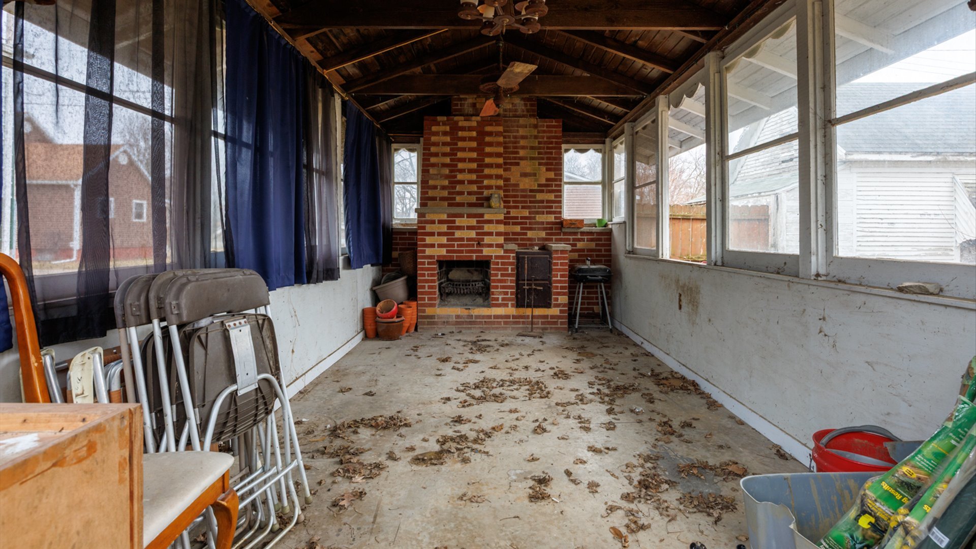 517 N Walnut Street, Clinton, IL 61727