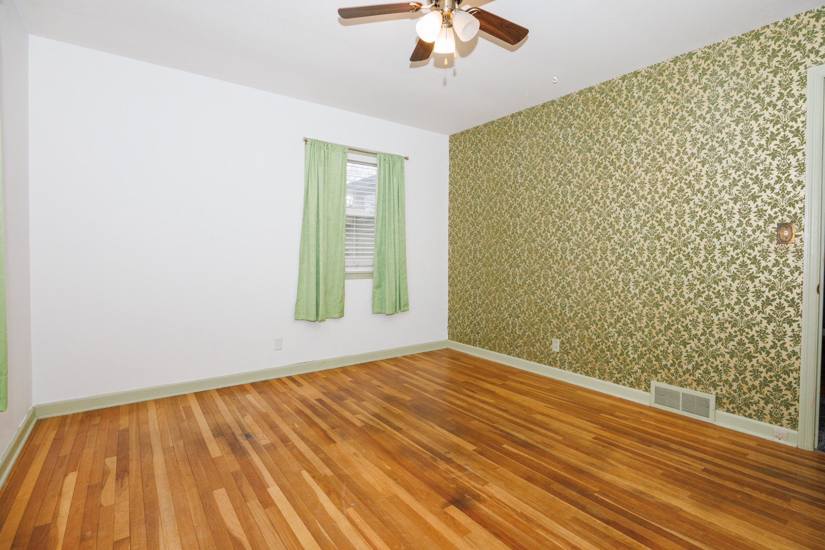 813 Highpoint Road, Normal, IL 61761