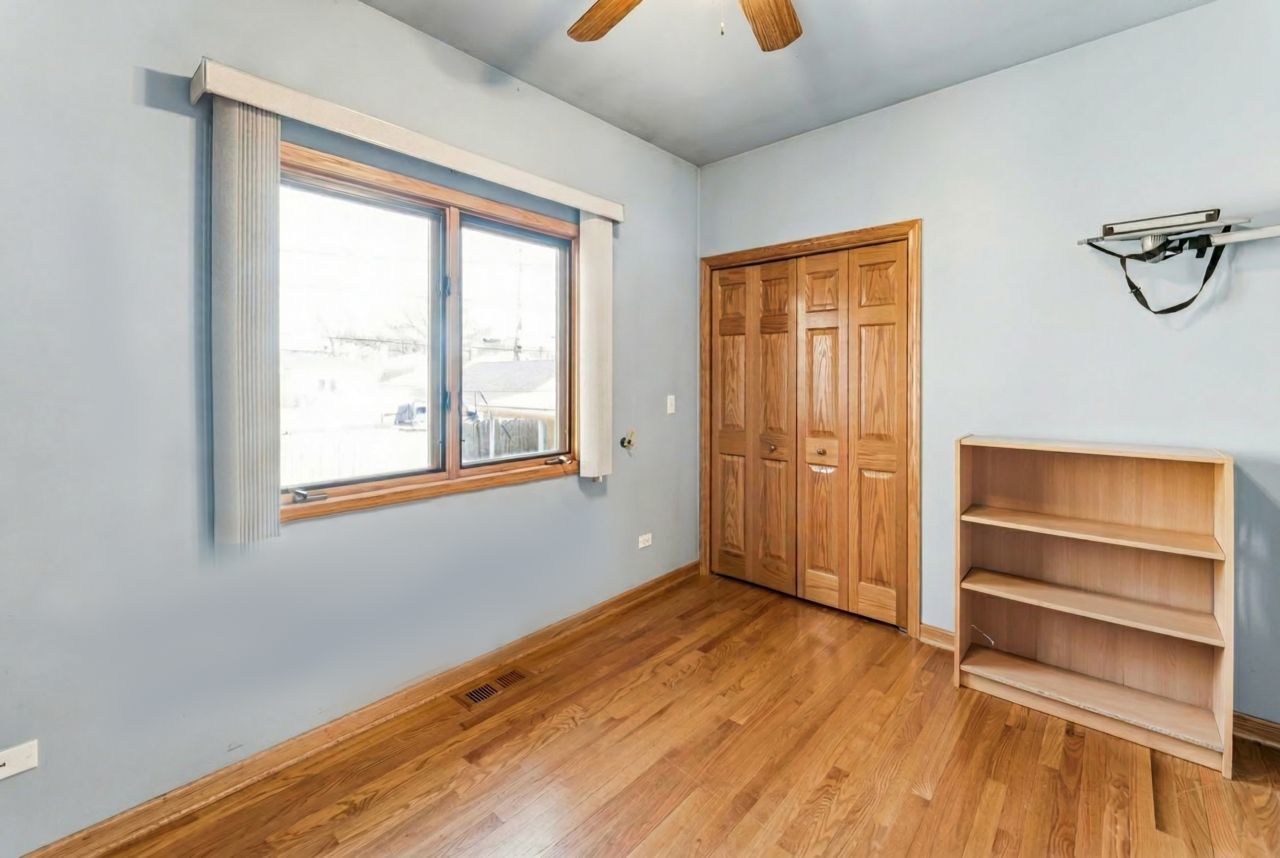 3541 N Pontiac Avenue, Chicago, IL 60634