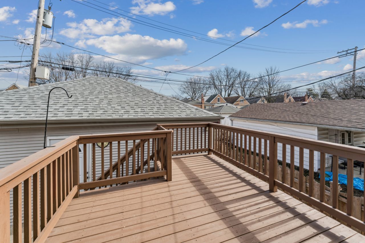 3541 N Pontiac Avenue, Chicago, IL 60634