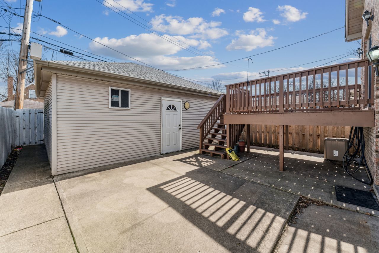 3541 N Pontiac Avenue, Chicago, IL 60634