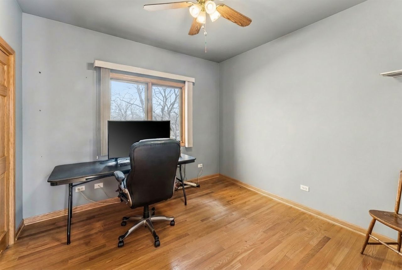 3541 N Pontiac Avenue, Chicago, IL 60634