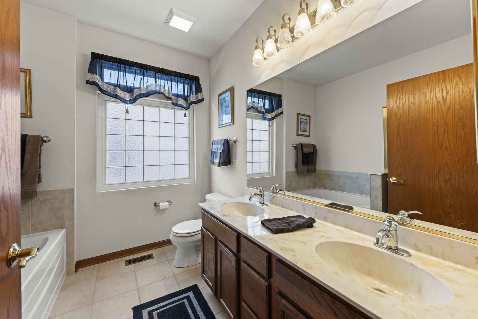 21302 Prince Lake Drive, Crest Hill, IL 60403