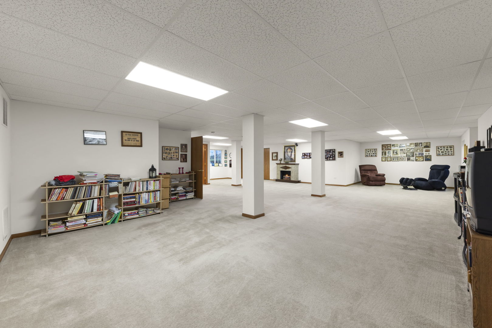 21302 Prince Lake Drive, Crest Hill, IL 60403