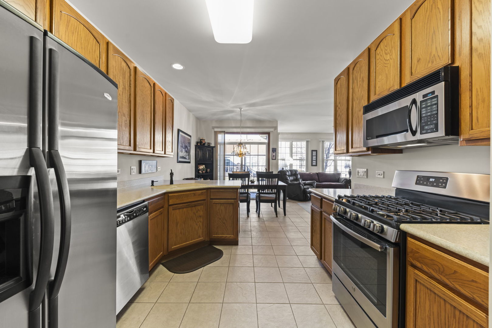 21302 Prince Lake Drive, Crest Hill, IL 60403