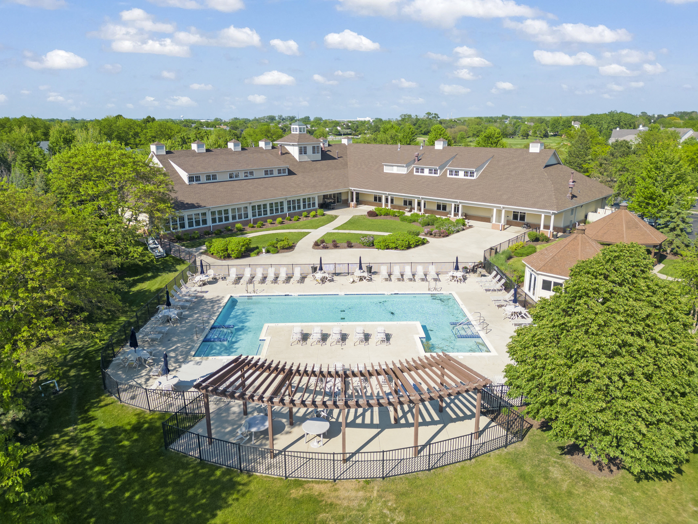 21302 Prince Lake Drive, Crest Hill, IL 60403