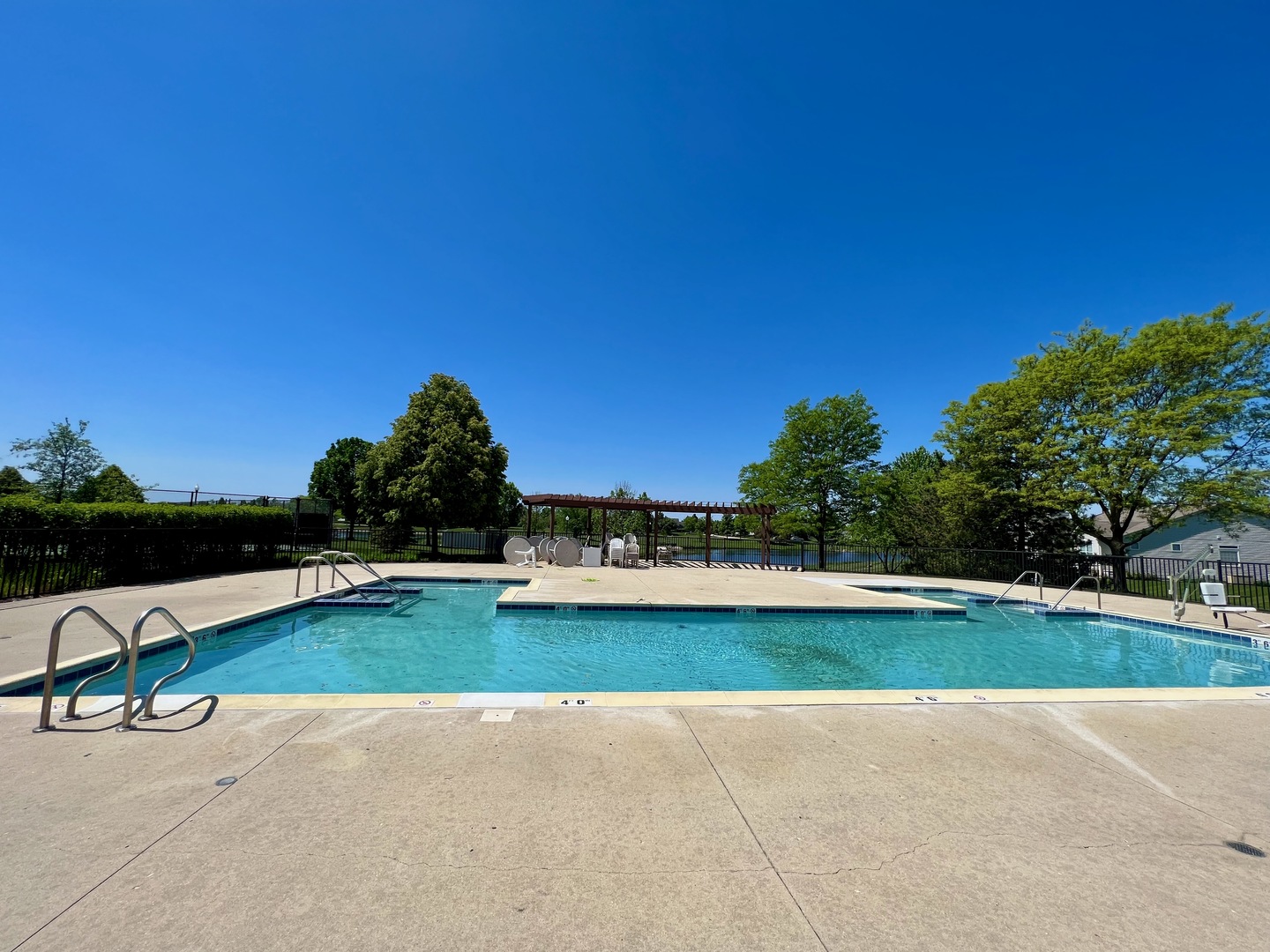 21302 Prince Lake Drive, Crest Hill, IL 60403