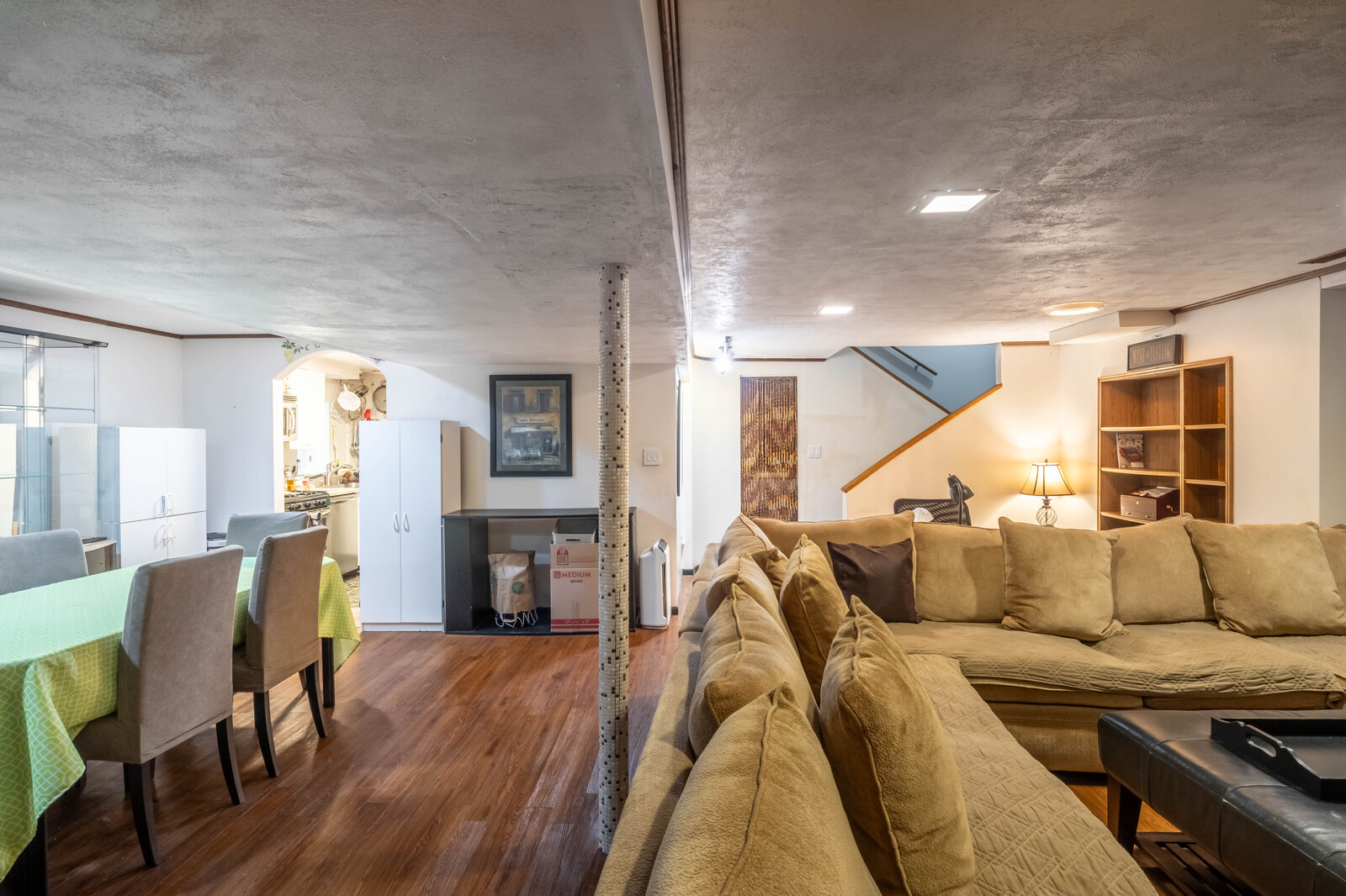 648 Dauphine Court #D, Elk Grove Village, IL 60007