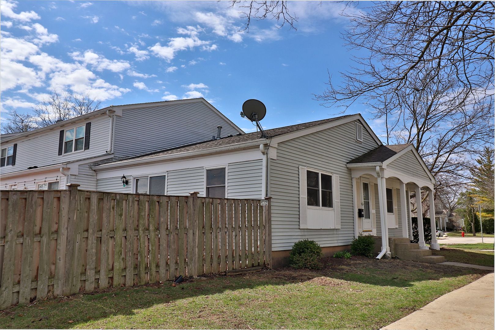 819 Mansfield Court, Schaumburg, IL 60194