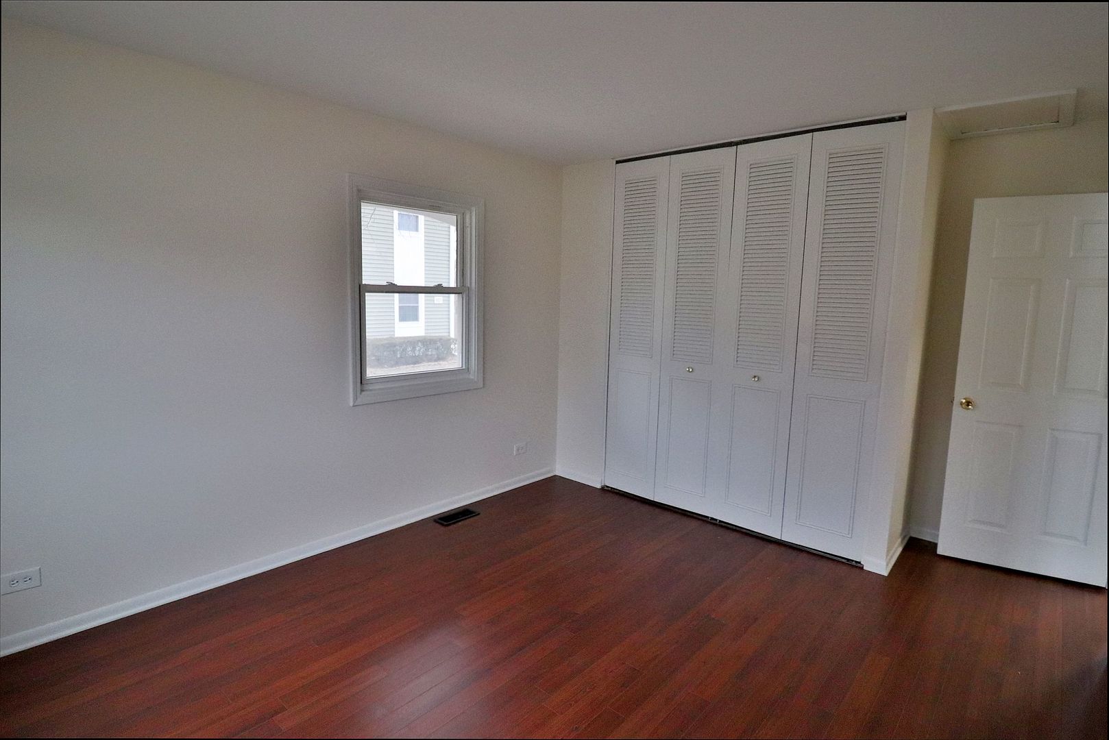 819 Mansfield Court, Schaumburg, IL 60194