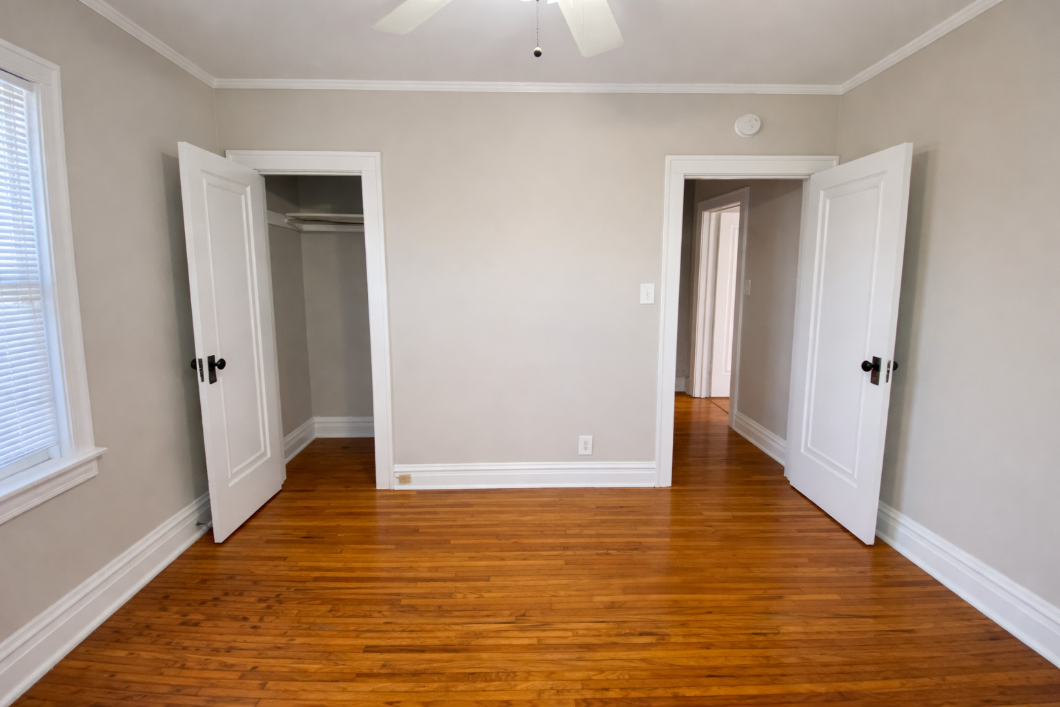 518 -520 N Raynor Avenue, Joliet, IL 60435