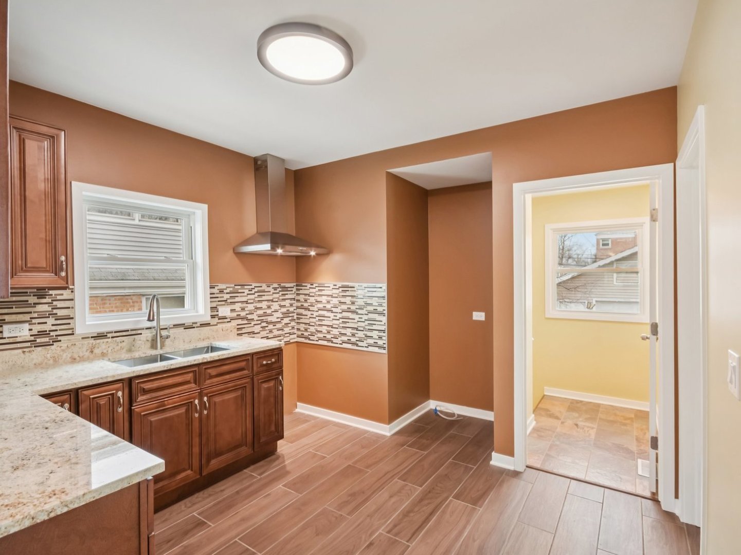 1404 N 36th Avenue, Melrose Park, IL 60160