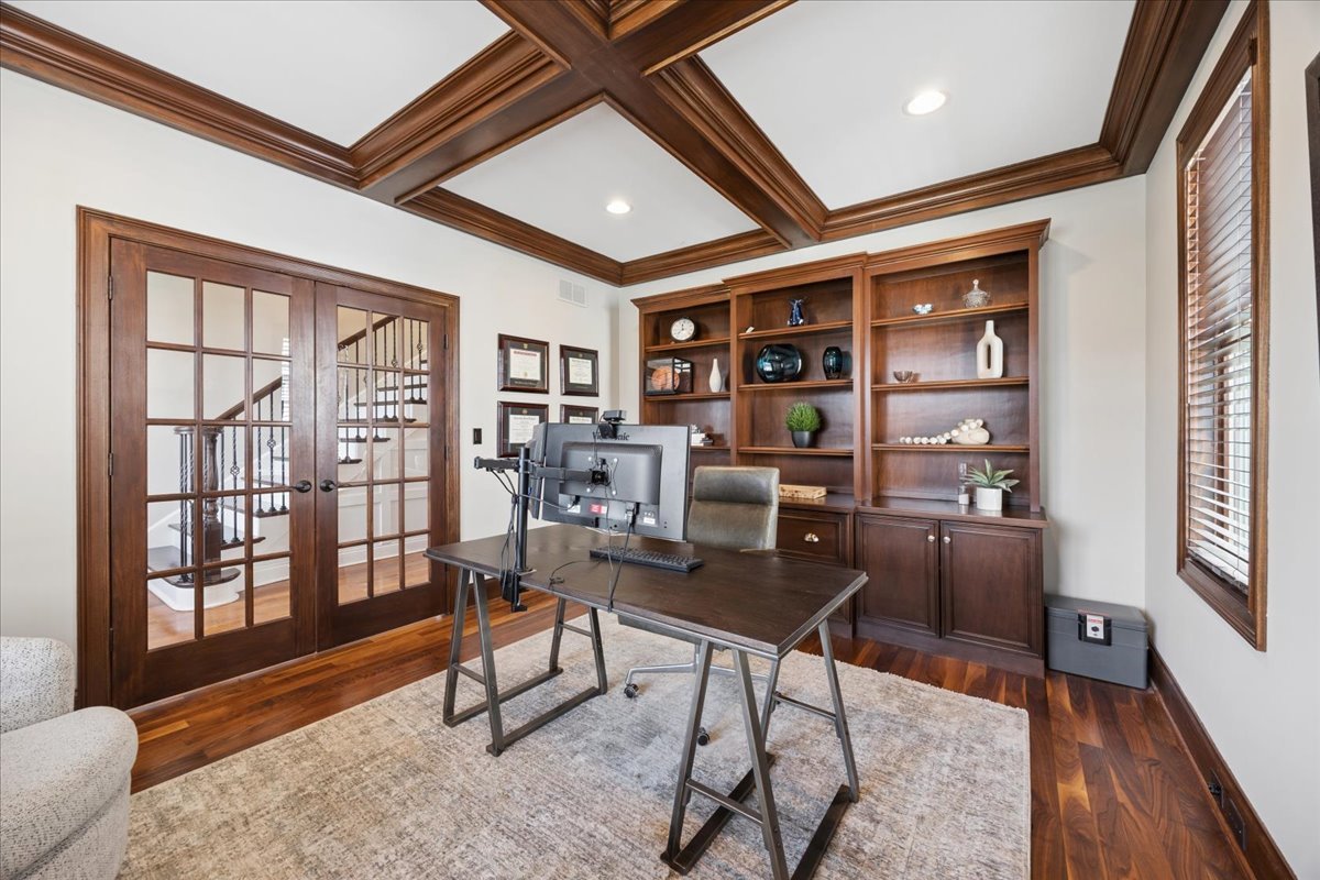 4620 Stonewall Avenue, Downers Grove, IL 60515