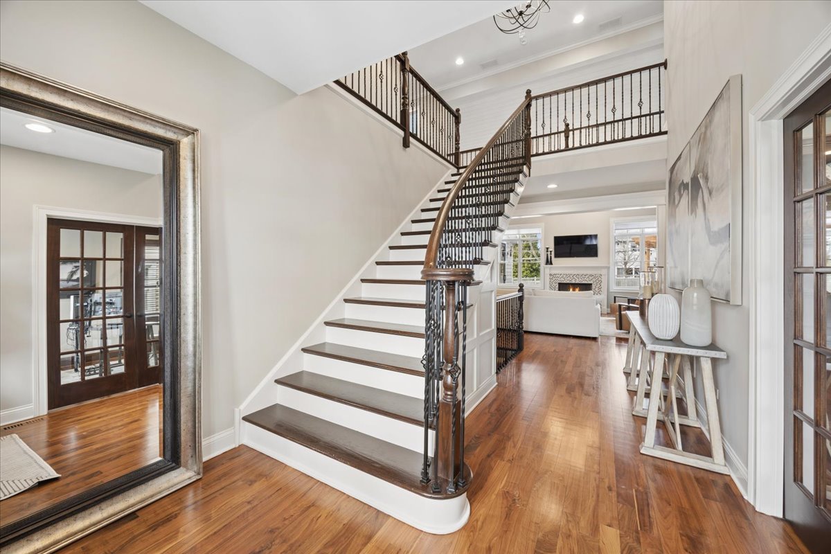 4620 Stonewall Avenue, Downers Grove, IL 60515