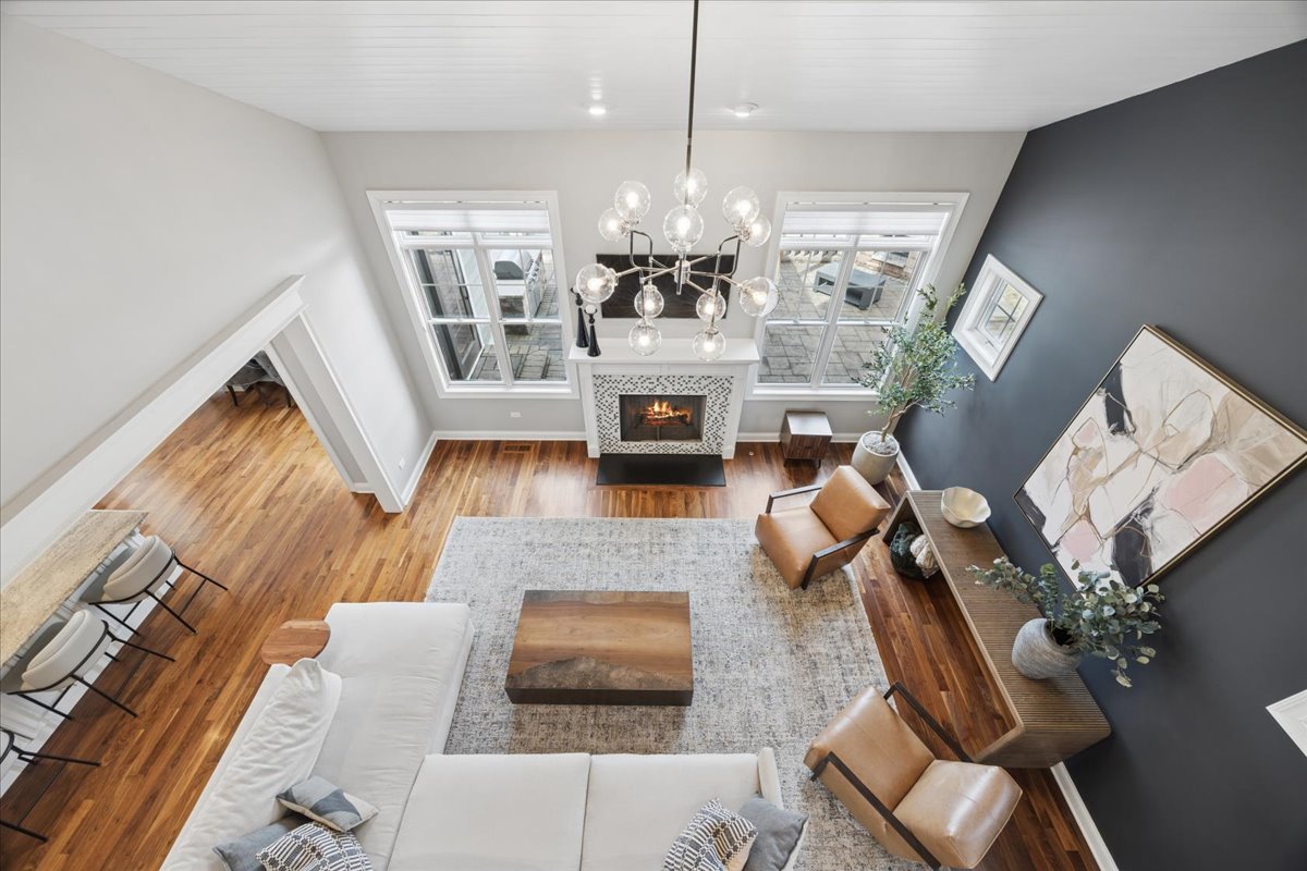 4620 Stonewall Avenue, Downers Grove, IL 60515