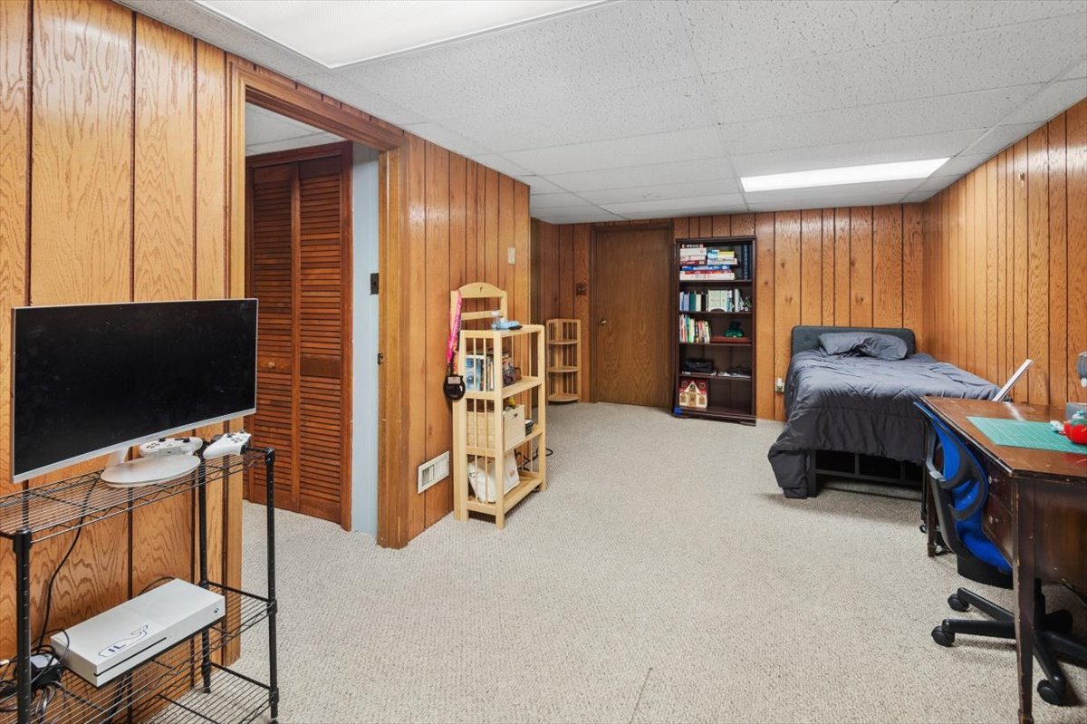 120 S Dee Road #2, Park Ridge, IL 60068