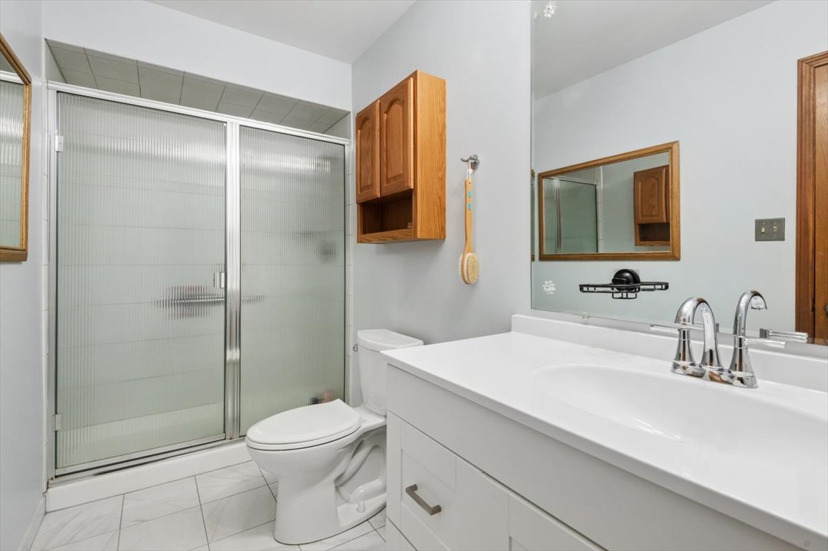 120 S Dee Road #2, Park Ridge, IL 60068