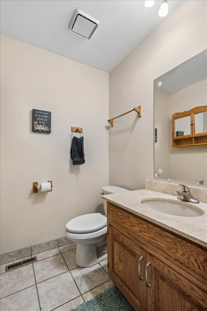 120 S Dee Road #2, Park Ridge, IL 60068