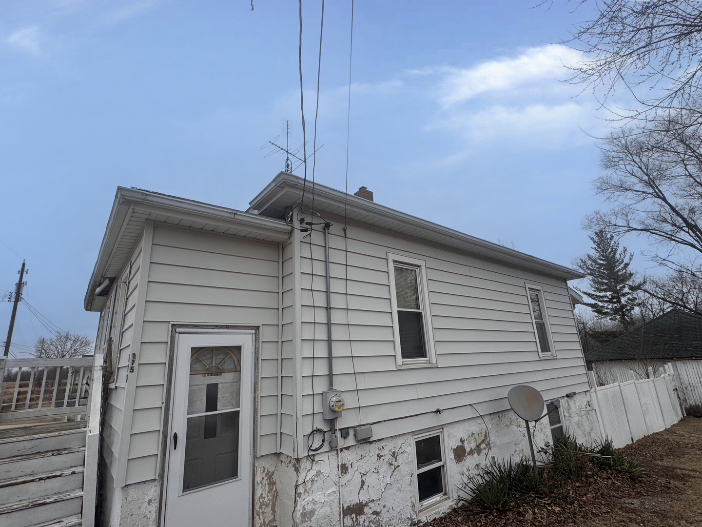 115 N Roberts Street, Mark, IL 61340