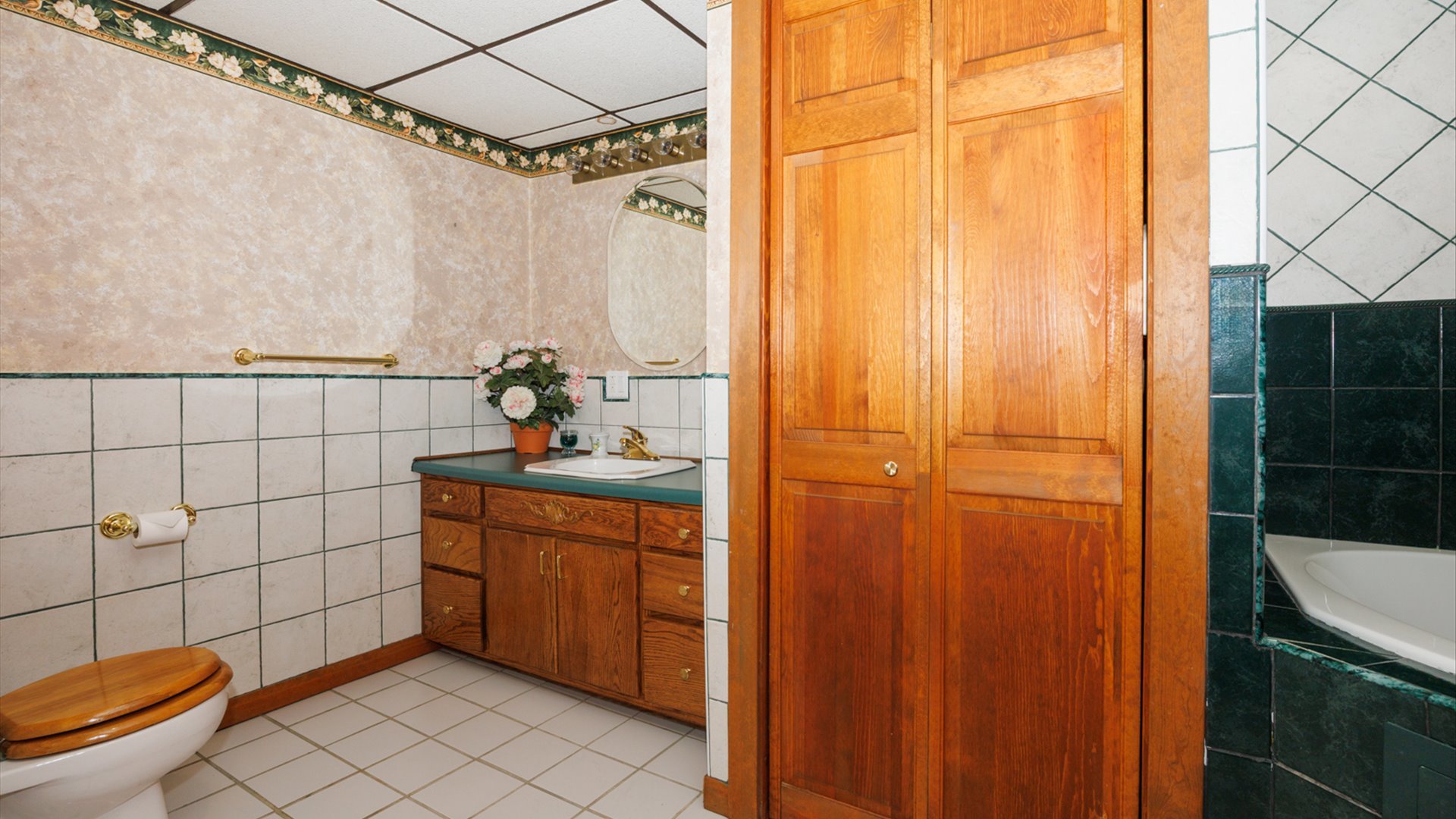 6 Pepper Wood Court, Towanda, IL 61776