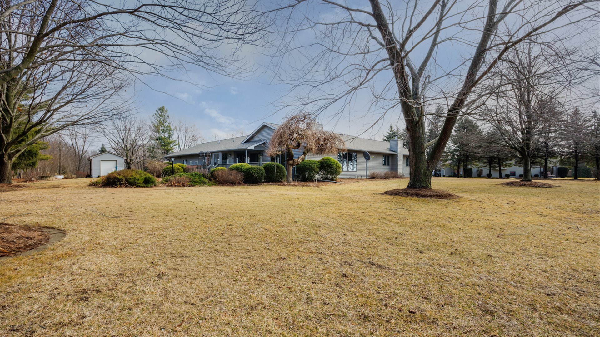 6 Pepper Wood Court, Towanda, IL 61776