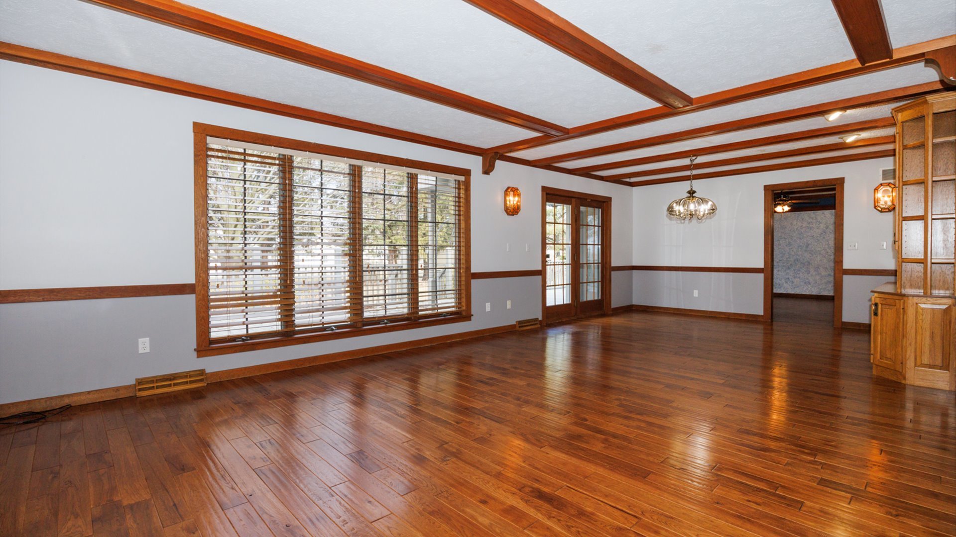 6 Pepper Wood Court, Towanda, IL 61776