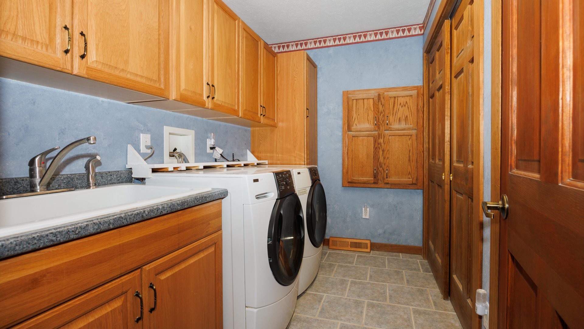 6 Pepper Wood Court, Towanda, IL 61776