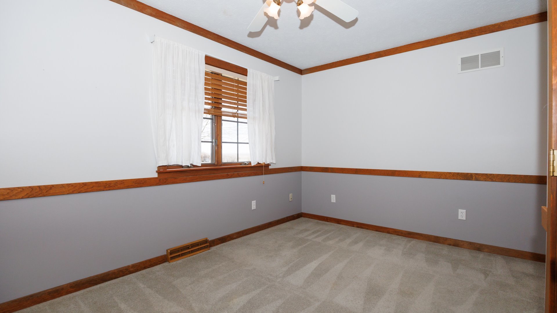 6 Pepper Wood Court, Towanda, IL 61776