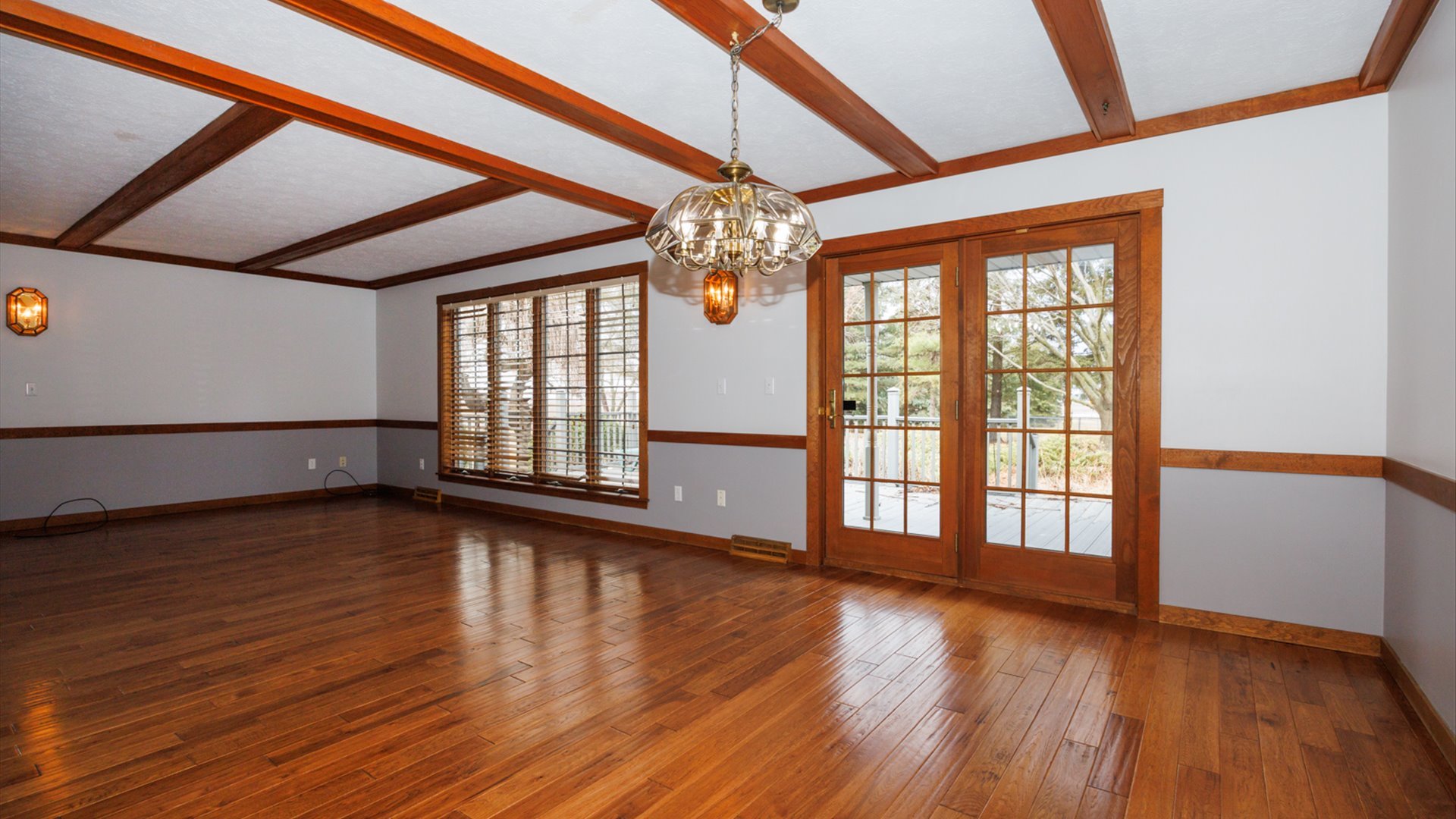 6 Pepper Wood Court, Towanda, IL 61776