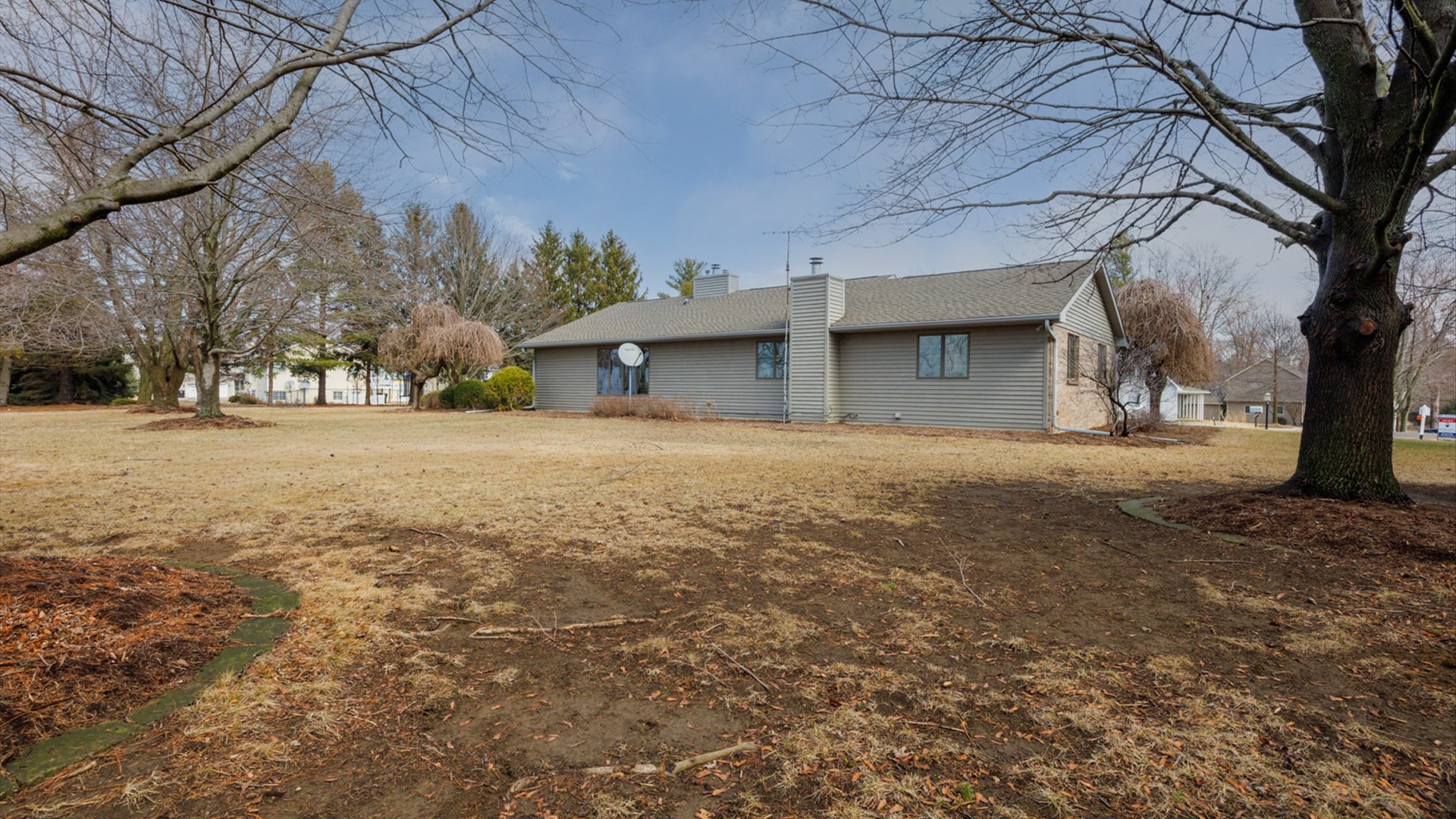 6 Pepper Wood Court, Towanda, IL 61776