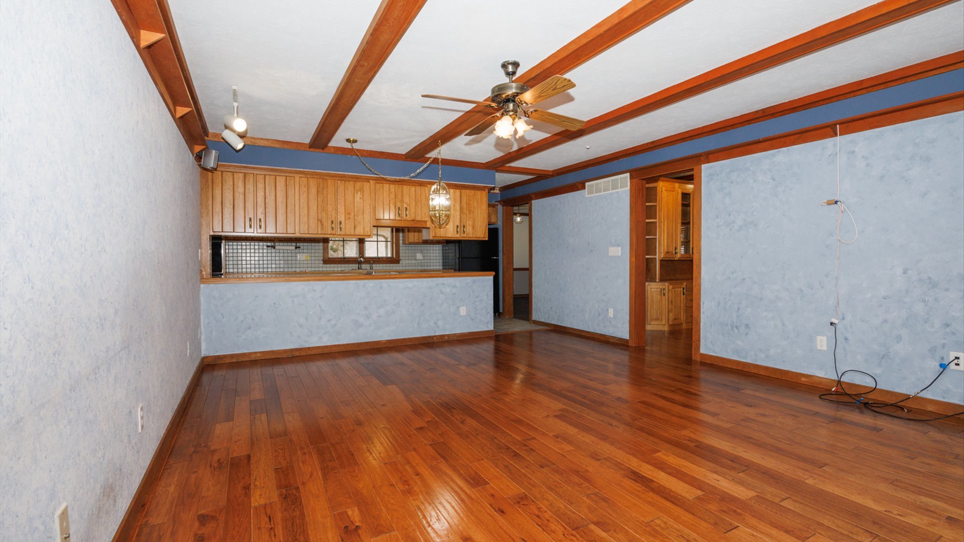 6 Pepper Wood Court, Towanda, IL 61776