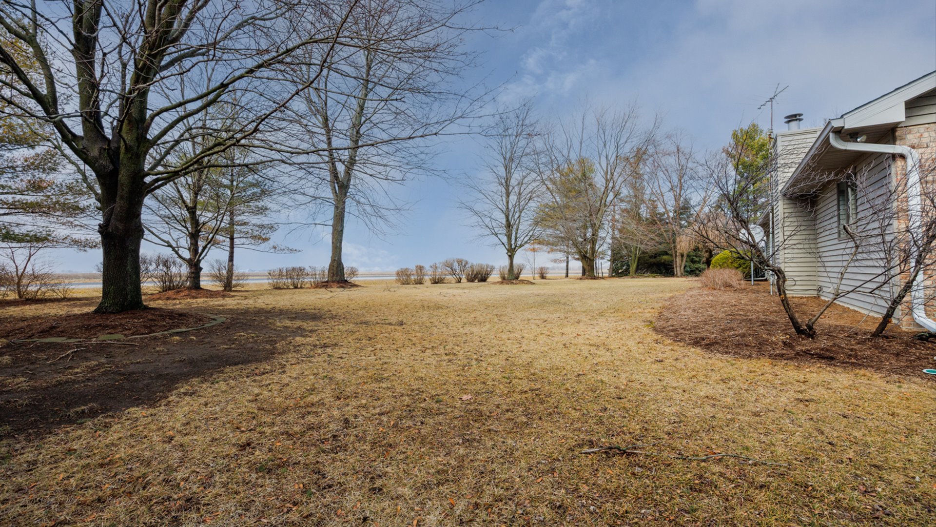 6 Pepper Wood Court, Towanda, IL 61776