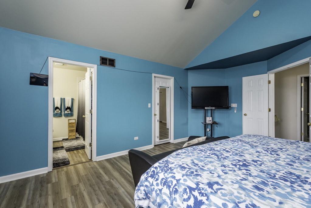 2020 DAWN Lane, Zion, IL 60099