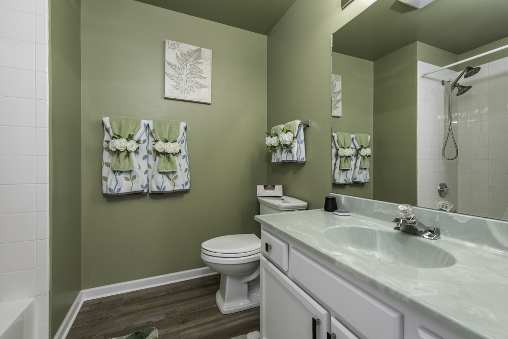 2020 DAWN Lane, Zion, IL 60099