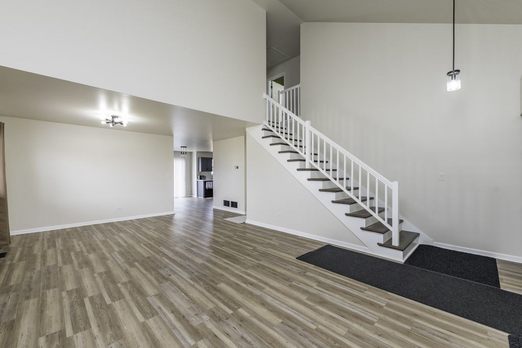 2020 DAWN Lane, Zion, IL 60099